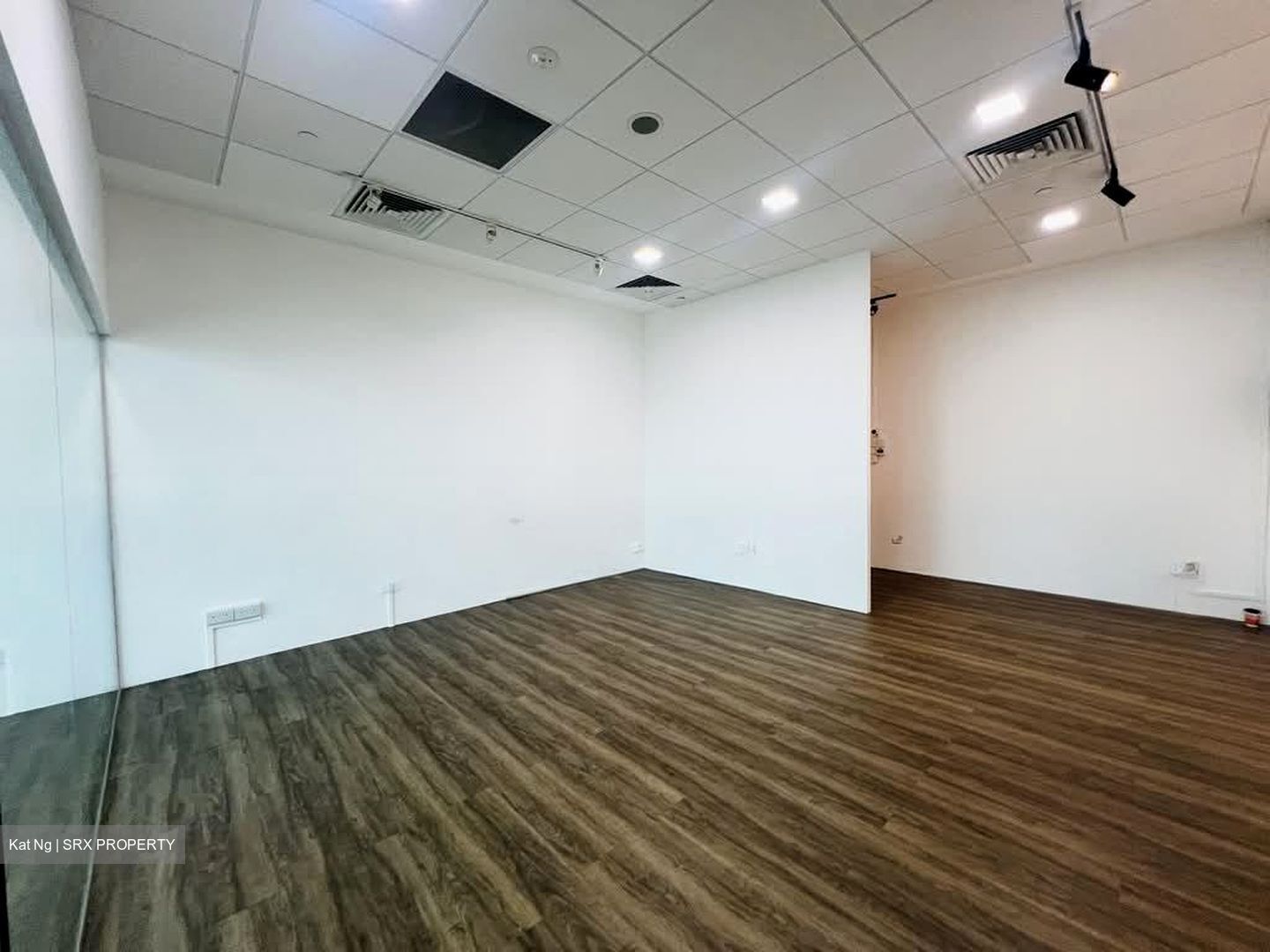 Vision Exchange (D22), Office #601939401